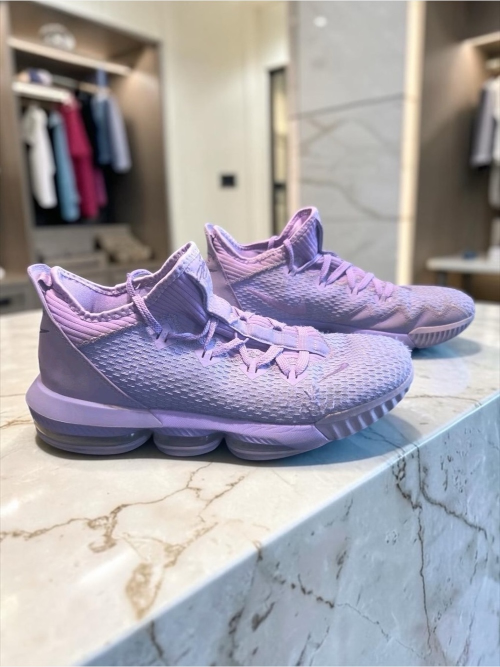 Nike LeBron 16 Low Atomic Purple Basketball Shoes Mens Size 10.5 CI2668-500